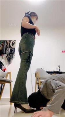 【甜心教主】双S-鞋碾压踩/揪耳朵/舔口水鞋底/腿夹【双视角版】