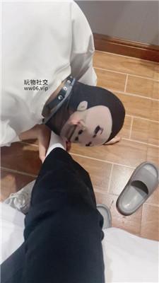 【小凤梨】酸臭脚丫玉足狂舔 JS250205-34