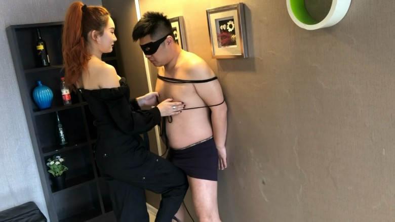 性感女郎妩媚调教