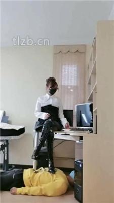 【魔鬼天使】美女家教上门补课-高跟长靴踩虐/衣架鞭打