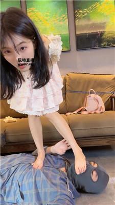 【素人抽水机】骑马狗爬-舔皮鞋白袜jio bf51727