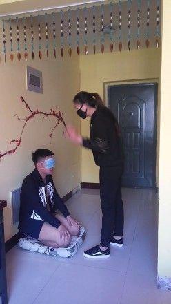 鸽宝原创：耳光惩罚