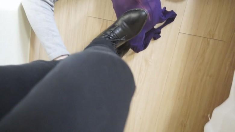 新人学生妹牛仔裤原味短靴初踩