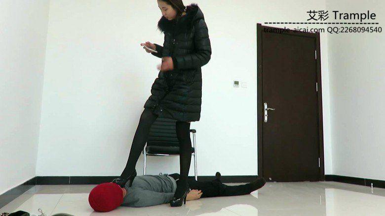 媛媛女主剧情！高跟爆踹要开除我的经理！