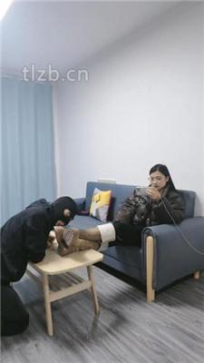 【尤尤子】跪舔超脏长靴/原味裸足