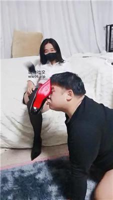 【月月公主】沉浸式-狂舔黑丝高跟美腿 JS250107-17