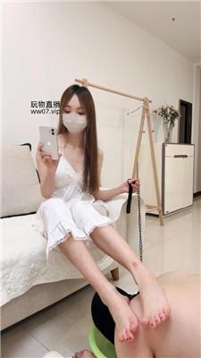 【楚楚】坐脸窒息/裸足伺候沐足 bf50950