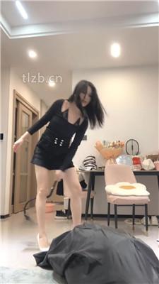 【小麦】长靴踩虐/五花大绑袜子塞嘴/鞭打/舔脏鞋底/求圣水