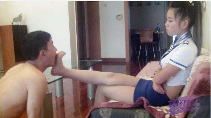 傲柔奶奶清纯学生装调教贱狗