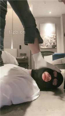 【绝美兔女王】跪舔脏长靴臭白袜/捆绑踩踏