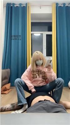 【拉面】超脏运动鞋白袜踩踏气味辱 bf51541