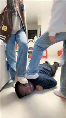 【锅盖导演】双S-学生小妹暴揍班主任【上】 bf51852