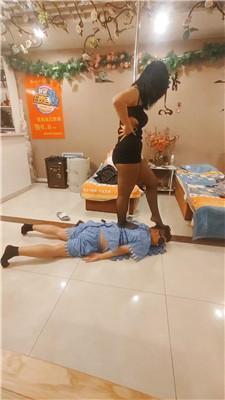 【美瑶】做美容院技师的奴才 JS250327-41