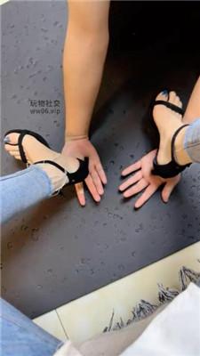 【安安sama】高跟凉鞋踩踏/近距离吮吸脚趾 JS241216-28