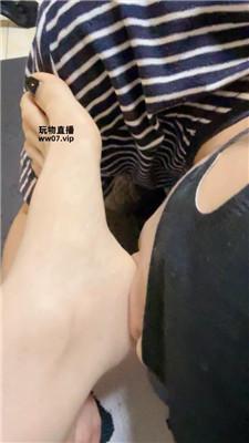 【安安sama】碾压踩踏-玉足狂舔 JS250331-28