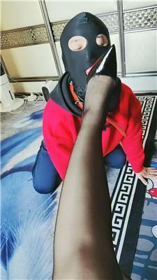 【平凡】高跟黑丝踩踏鞭打 JS250301-2