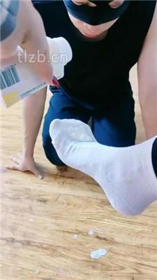 【护短】跪舔原味白袜脚/舔酸奶