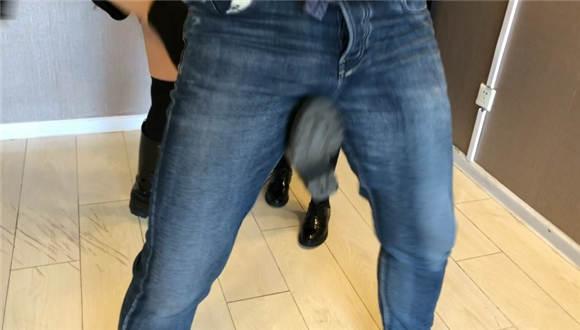 内衣贼？！找死！！