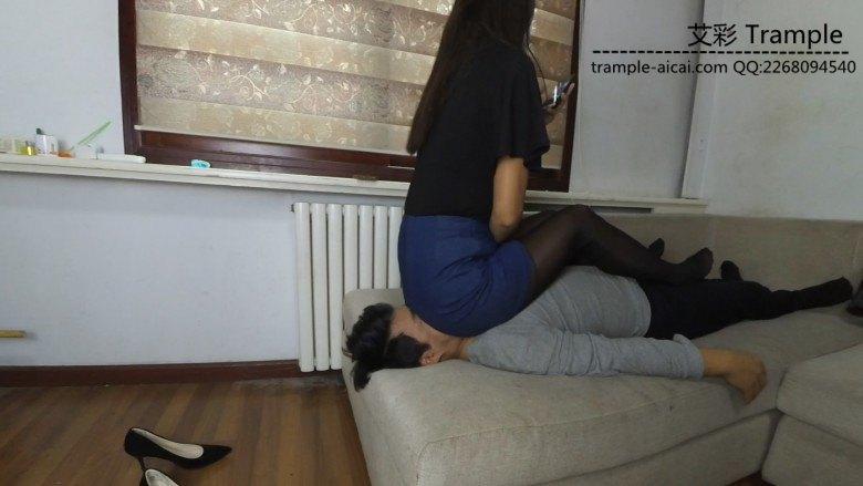 90后长腿妹子坐脸