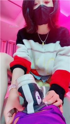 【美离子】高帮鞋白袜气味控制/脚插嘴