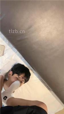 【小乔】素人小姐姐白袜脚踩【完整版】