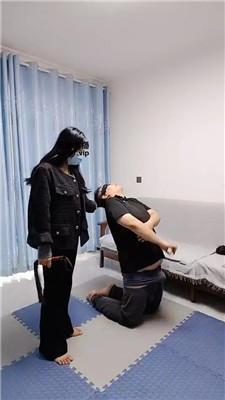 【木子】重度鞭打踩踏狗继父 JS250315-18