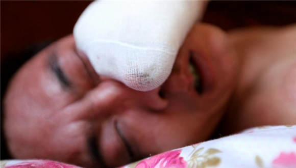 【奕潇】原味白袜踩踏 强迫闻袜子