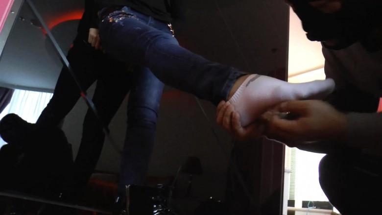 身高185女搜查官小鱼受难记