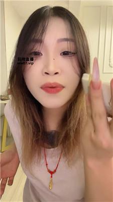 【Qi7】粗口乳母    250402-1