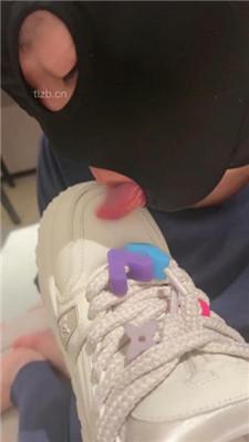 【筱月】健身后运动鞋白袜气味控制