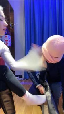 【毛绒月亮】长靴提档/抽耳光/踩踏闻白袜/脚插嘴