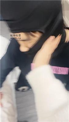 【沐沐大大】毛拖鞋配白袜玩虐家奴 JS250114-28