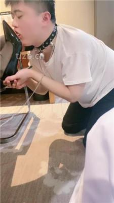 【曦姐】白袜塞嘴/跪舔高跟黑丝/脚下喂食【完整版】