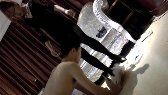 【冰时代】暴戾女家教踩碎蠢学生的梦想