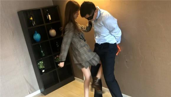 美女家教的惩戒