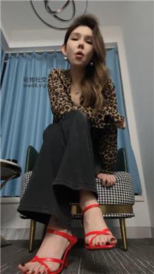 【欣妍】严厉粗口    250305-21