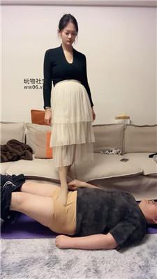 【埋汰】骑马狗爬-肉丝脚踩虐【下】 JS250205-17