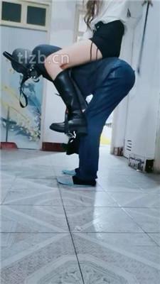 【软糖】骑马爬行/高跟长靴全体重踩踏【完整版】