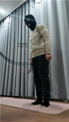 【拽拽】鞭打/棉袜脚踩虐 JS250207-19