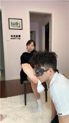 【奶豆包】可爱女友白袜脚羞辱 JS250316-29