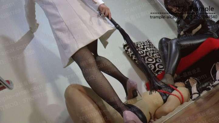 【PSLZ】黑白双煞玩虐贱母狗1