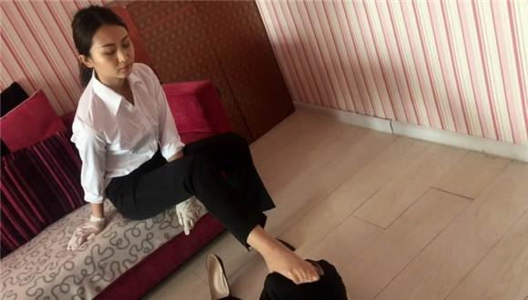 女医生冷艳调教