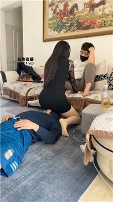 【斯羽情侣主】双奴-臭脚丫羞辱绿帽【双视角版】  JS250401-23