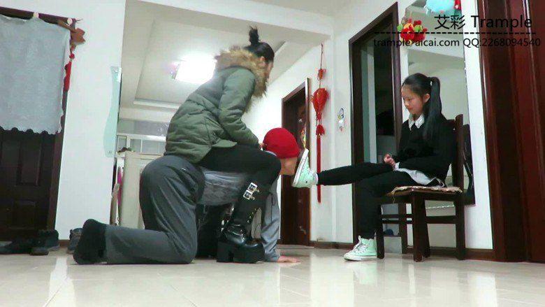 侑主！媛媛！出演收服嚣张的班主任（终）骑乘踩脸！