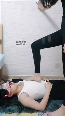 【鹿S】内裤套头虐闺蜜狗 JS250306-24