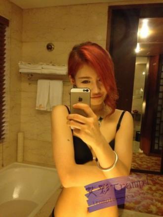 黑冰S 黑丝高跟踩碎卷子欺负书呆子