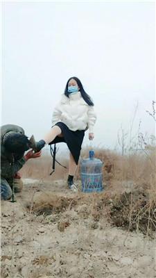 【沐颜】户外鞭打跟踪狂/体验活埋【双视角版】JS250111-25