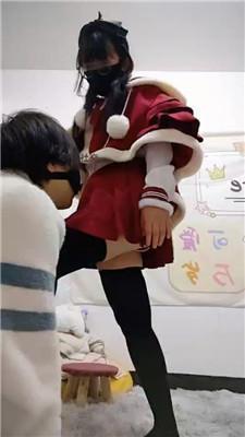 【广西木木】可爱洛丽塔及膝袜踩虐/喂圣水/舔卫生巾 JS250106-59