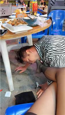 【琴月】户外夜市公开调骚奴【完整版】 JS250416-28