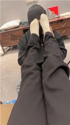 【素人挖掘机】小姐姐蓝鞋白棉袜羞辱 bf50191